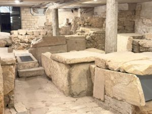 Römisch-fränkisches Gräberfeld unter St. Severin